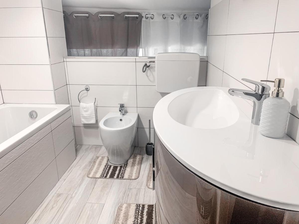 B&B Ma'Delina Settimo Milanese Exteriér fotografie